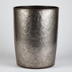 Maceta de metal decorativa hecha a mano rústica de primera calidad perfectamente diseñada para el estilo de jardín interior de temporada y la decoración elegante - Product Image 5