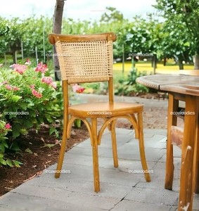 เก้าอี้หวายไม้เนื้อแข็งดีไซน์ตามหลักสรีรศาสตร์เก้าอี้แบบสบายๆสำหรับคาเฟ่ร้านอาหารเก้าอี้หวายสานพร้อมพนักพิงเฟอร์นิเจอร์บ้าน - Product Image 1