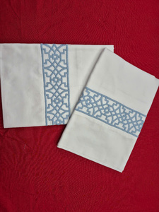 Almohadas de algodón bordadas a mano de nuevo diseño para hoteles Pedidos personalizados Bienvenidos - Product Image 3