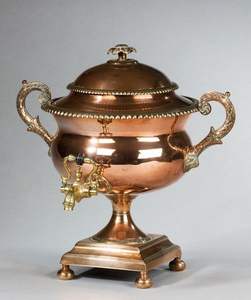 Moderno Recipiente para Servir de Cobre con Tapa, Perfecto para Decoraciones de Eventos Contemporáneos y para Servir Alimentos con Estilo - Product Image 2