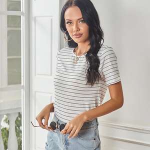 Camisetas ajustadas de alta calidad para mujer, transpirables, fabricación OEM, logotipo personalizado, ropa de calle impresa, cuello redondo, bordado, sólido - Product Image 5