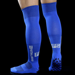 Vente en gros Nouveau design Chaussettes athlétiques de football Chaussettes décontractées pour l'hiver Lettre du corps Logo personnalisé Semelles de sport longues et antidérapantes à la mode - Product Image 4