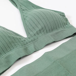 Conjunto de Lencería Femenina, Sujetador Deportivo Inalámbrico con Cuello en V y Bragas de Cintura Alta, Conjunto de Ropa Interior Deportiva Sexy y Cómoda - Product Image 3