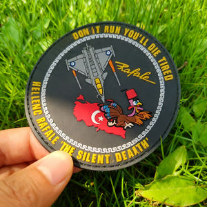 Personalizzato di aviazione turca <span class=keywords><strong>squadrone</strong></span> 3D PVC Patch morbido in gomma emblema con gancio e anello di supporto per giacche e borse - Product Image 6