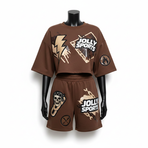 Conjunto corto de algodón y poliéster premium para mujer, con estampado gráfico, bordado y logo, 100% algodón, top corto y pantalones cortos. - Product Image 1