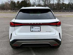 SUV RX350 Prestige Plus 2025 Usado Auténtico, Blanco, Transmisión Automática, Motor de Gasolina 2.4L, Volante a la Izquierda/Derecha, Exportación, SUV de Lujo RX350 - Product Image 2