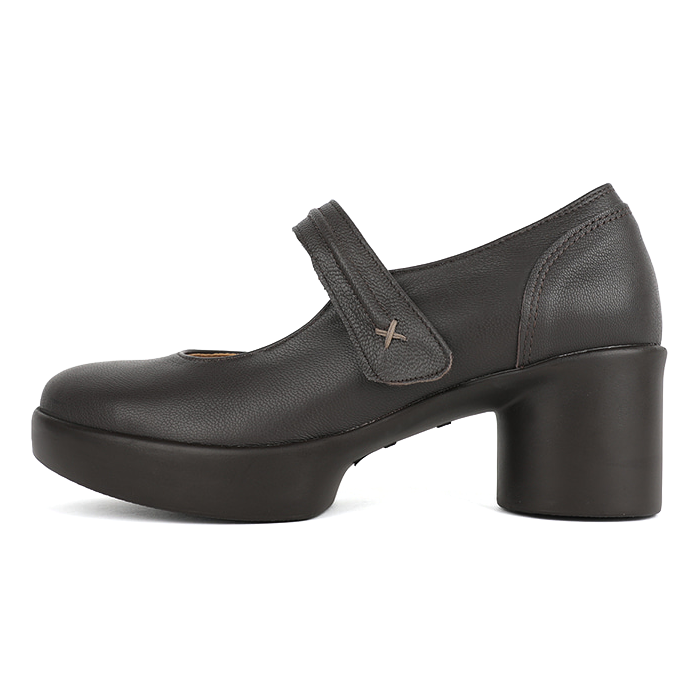 สีน้ำตาล