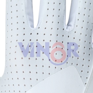 Gants de football gaélique personnalisés de haute qualité, impression par sublimation numérique, poignées de main, gants gaélique durables à prix avantageux - Product Image 3