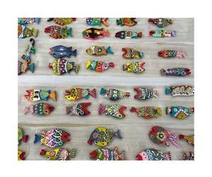 Peces pintados de madera decorativos-EN 71 Peces de juguete pintados de madera probados para un tiempo de juego duradero y seguro - Product Image 1