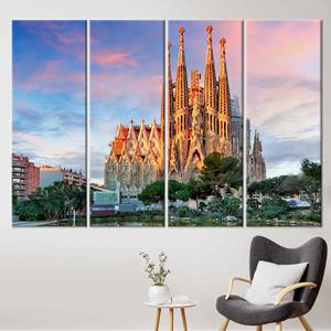 Lienzo Decorativo UNESCO: Impresión del Paisaje de Barcelona de Antoni Gaudí, 4P: Enmarcado en Galería - Product Image 1