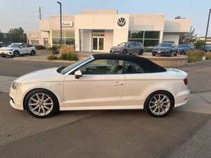 2015 A.U.D.I A.3 2,0 T Prestige Luxury Sedan Cámara trasera Asientos de cuero completamente cargados Dirección izquierda Caja de cambios automática Turbocharged - Product Image 2