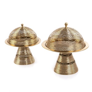 Lot de 2 supports en métal avec couvercle Cascades plaqué or pour Ramadan Table ronde arabe Dates & Chocolat Support de service - Product Image 3
