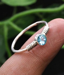 Bague en argent sterling massif 925 avec topaze bleue faite à la main bijoux en pierres précieuses naturelles avec placage de rhodium pour les filles - Product Image 2