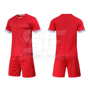 Ensemble d'uniformes de football personnalisés pour hommes maillots et shorts de football d'équipe respirants à séchage rapide kit d'uniformes de football pour hommes - Product Image 1
