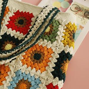 Bolso de Hombro de Gran Capacidad Personalizado al por Mayor, Bolso de Ganchillo con Decoración de Girasol para Mujer, para Ocio y Vacaciones - Product Image 4