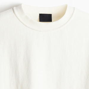 เสื้อยืดคอกลมผู้ชาย ผ้าฝ้าย 100% คุณภาพสูง ระบายอากาศได้ดี รับสกรีนโลโก้ 260 GSM เสื้อยืดทรงบ็อกซี่ผู้ชาย ผู้ผลิต - Product Image 4