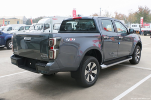 Pick-up Isuzu D-MAX 3.0T 4x4 Diesel Euro II d'occasion 2018, modèle chinois, direction électrique à gauche, traction avant - Product Image 4