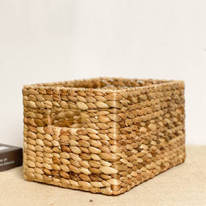 Panier en jacinthe d'eau naturelle avec poignée, panier pour la maison et le stockage fait à la main du Vietnam - Product Image 5