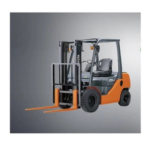 Chariot élévateur à fourche de 7 tonnes d'occasion en bon état de marche, FD70, fabrication japonaise - Product Image 6