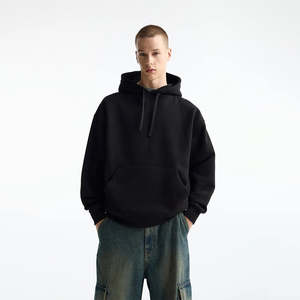 Sweat à capuche noir pour homme de qualité supérieure avec cordon de serrage réglable, poche avant et coupe ample décontractée pour un confort ultime - Product Image 1