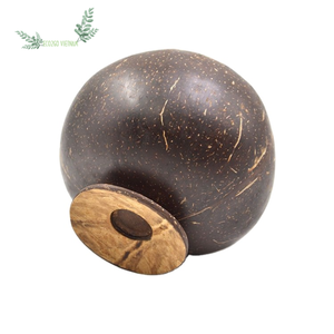 Gobelets en coque de noix de coco à bon prix / Gobelets en noix de coco pour boissons / Gobelets en noix de coco pour cocktails Naturels de haute qualité par Eco2go Vietnam - Product Image 1