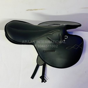 Selles d'exercice synthétiques légères de haute qualité pour chevaux de course OEM disponible avec arbre en plastique parfaitement adapté au marché du Golfe - Product Image 2