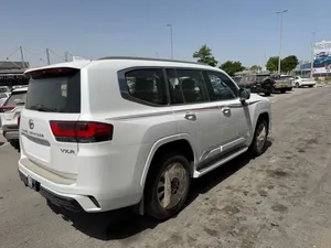 Meilleur prix LandCruiser VXR 2026 |   Moteur hybride 3,5 L |   SUV de luxe 4x4 |   Système audio JBL |   Option complète |   Véhicule d'exportation mondiale - Product Image 5