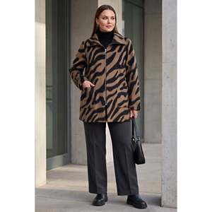 Abrigo de invierno con estampado de leopardo, sin forro, talla grande, color café - Product Image 4