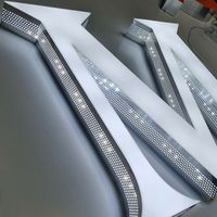 Moderne 3D Metallbuchstaben Kundenspezifische LED Leuchtbuchstaben Durchgestanzte Seitenbeleuchtete Kanalbuchstaben
