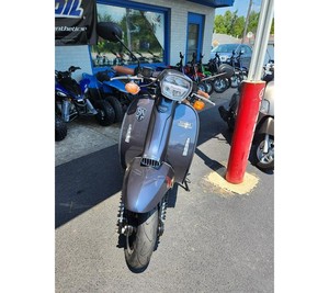 Scooter SUPER PREMIUM Tourer 150 GT150S avec moteur quatre temps, système de freinage combiné sans fil/à batterie, acompte - Product Image 4