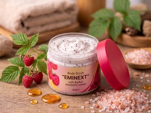 Exfoliante corporal Eminext 300 ml con semillas naturales de frambuesa de Baikal, aceite de coco sin refinar y manteca de karité. - Product Image 4
