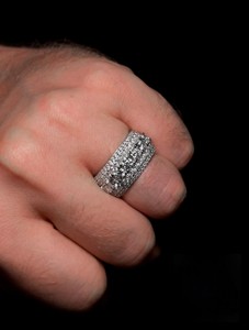 Bague pour homme en argent sterling 925 plaqué or 18 carats avec diamant et moissanite certifiée IGI de Vidhi Jewellery - Product Image 4