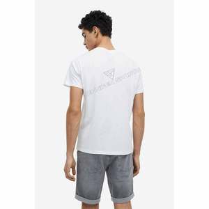 Tela vaquera corta de algodón 100% OEM de alta calidad para hombre, Etiqueta interior, bolsillos delanteros y traseros, cierre de botón con trabillas para cinturón - Product Image 6