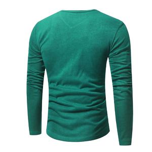 Camisetas de Hombre con Cuello en V, Personalizadas Directamente de Fábrica, Suaves, Lisas, de Tela Tri-Blend (20% Poliéster, 80% Algodón), para Uso Casual - Product Image 5