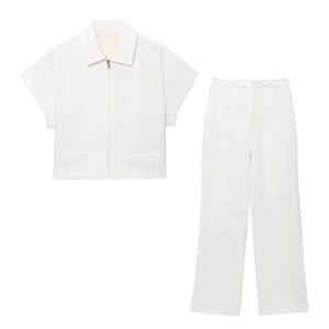 ชุดแฟชั่นผู้หญิง ฤดูหนาว 2025 เสื้อคลุมมีฮู้ดแบบซิปไม่มีแขน สีพื้น กางเกงขายาวทรงกว้างถักไหมพรม ชุดสองชิ้น สีดำ - Product Image 4