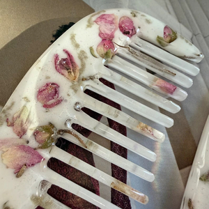 หวีเรซิ่นมืออาชีพสำหรับช่างตัดผม ใช้สำหรับจัดแต่งทรงผมในร้านเสริมสวย วัสดุเรซิ่นคุณภาพสูง - Product Image 1