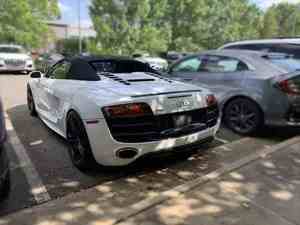 Occasion - Utilisé - 2024 - R8 V10 Spyder - 6 vitesses - Volant à gauche - Sièges en cuir - Caméra arrière - À vendre - Product Image 6