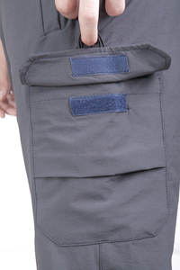 Pantalones vaqueros casuales tácticos de pierna ajustada color carbón, corte regular, estilo workwear, con botones, lavados, transpirables, 100% algodón, suministro al por mayor - Product Image 5