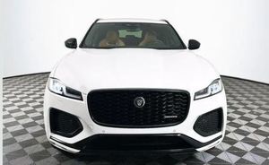 Pneus d'occasion 2024 Jaguar F-PACE R-Dynamic S P250 AWD automatique conduite à gauche sièges en cuir R17 - Product Image 2