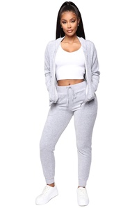 Conjunto Deportivo Personalizado con Pedrería, Pantalones Anchos y Sudadera con Capucha, Estilo Urbano - Product Image 1