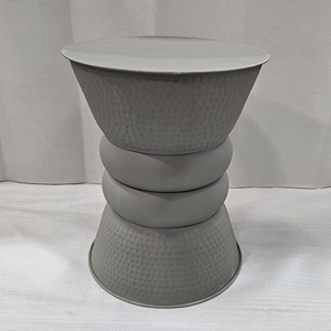 Maison moderne hôtel salon salle à manger tabouret de bar martelé en fer uni texturé décoratif côté métal approvisionnement en gros chambre - Product Image 1