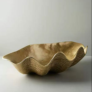 Bol à dattes en métal décoratif pour les invités, rehaussant les arrangements de table à manger avec une belle allure culturelle - Product Image 1