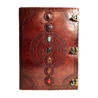 Grand carnet en cuir médiéval avec pierres de cristal des sept chakras, gaufrage, toucher réel, fait main, 22x14, pour bureau et poésie