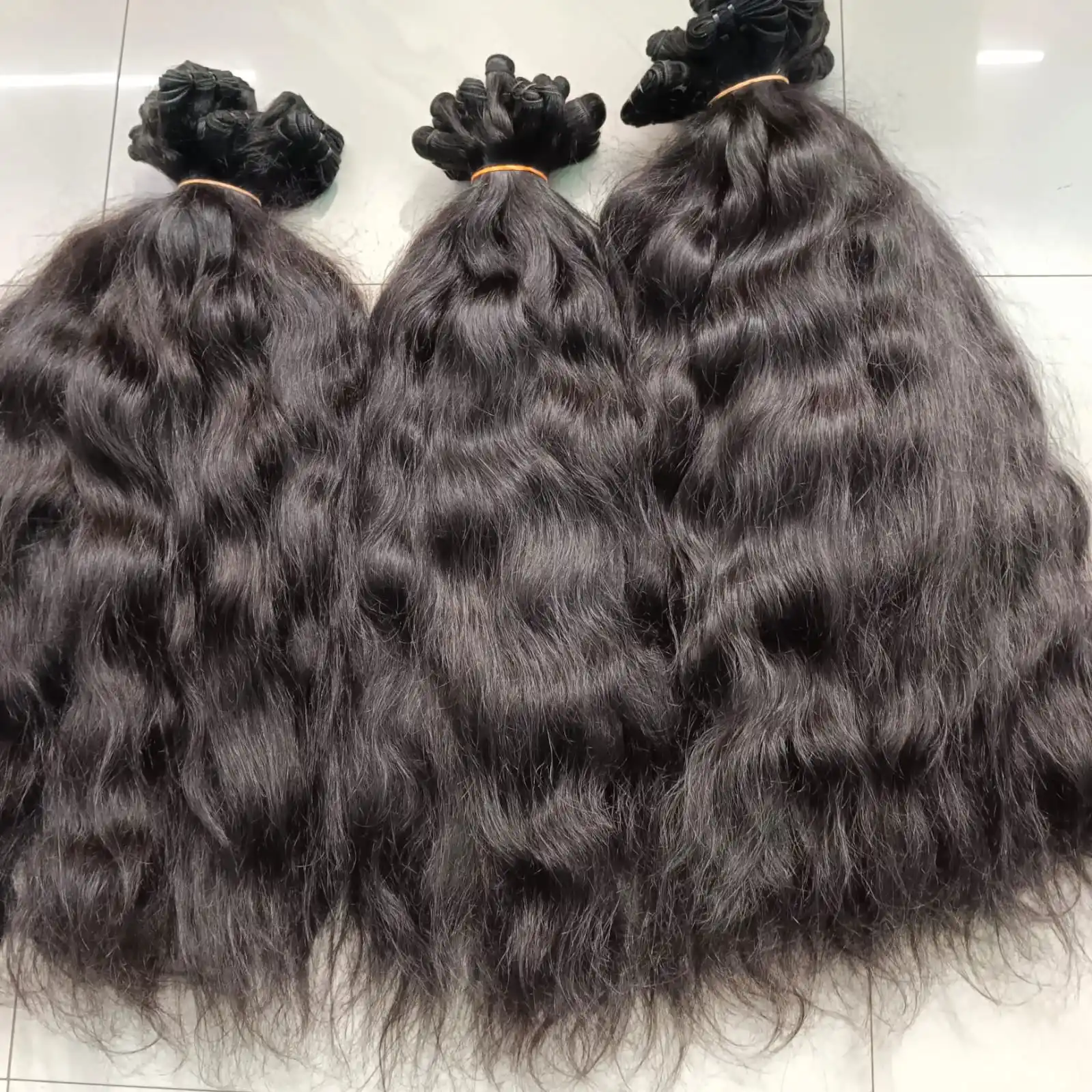 Extensão de cabelo virgem liso e sedoso, matéria-prima de doador único, cor natural, elegante, indiano 100% original, alta qualidade