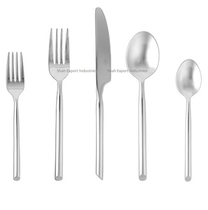 Amazing Design Silver <b>Stainless</b> <b>Steel</b> <b>Cutlery</b> Set with Long Handles for Home Hotels Wedding Dinnerware Flatware set - Product Image 3