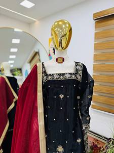 Conjunto de Salwar Kameez de Seda Elástica con Bordado Floral Negro para Mujer, Ropa India y Pakistaní para Fiestas y Bodas - Product Image 2
