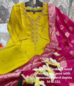 Kurti de mariage pour femmes indiennes avec robe de créateur pakistanaise à motifs épais Dupatta - Product Image 3