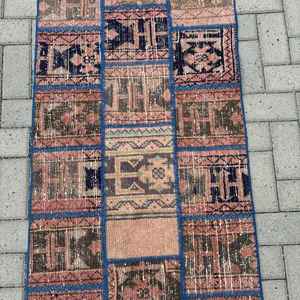 Alfombra Turca Vintage de Lana Roja, 2.4x11.8 pies - Product Image 4