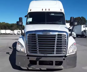 OFERTA ECONÓMICA 2020 2021 2022 Freightliner Cascadia 125 Sleeper, Camión Semi con Cabina Integral de 72, 455HP, Automático - Product Image 2