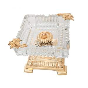 ที่เขี่ยบุหรี่คริสตัลทรงสี่เหลี่ยมหรูหราพร้อมฐานทองเหลืองแข็ง - Product Image 5